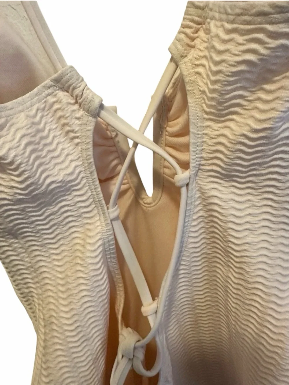 NWT Sanctuary Refresh Rib V-Wire Mio One-Piece Swimsuit White Sand Size Large